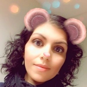 Meet your Posher, Karina